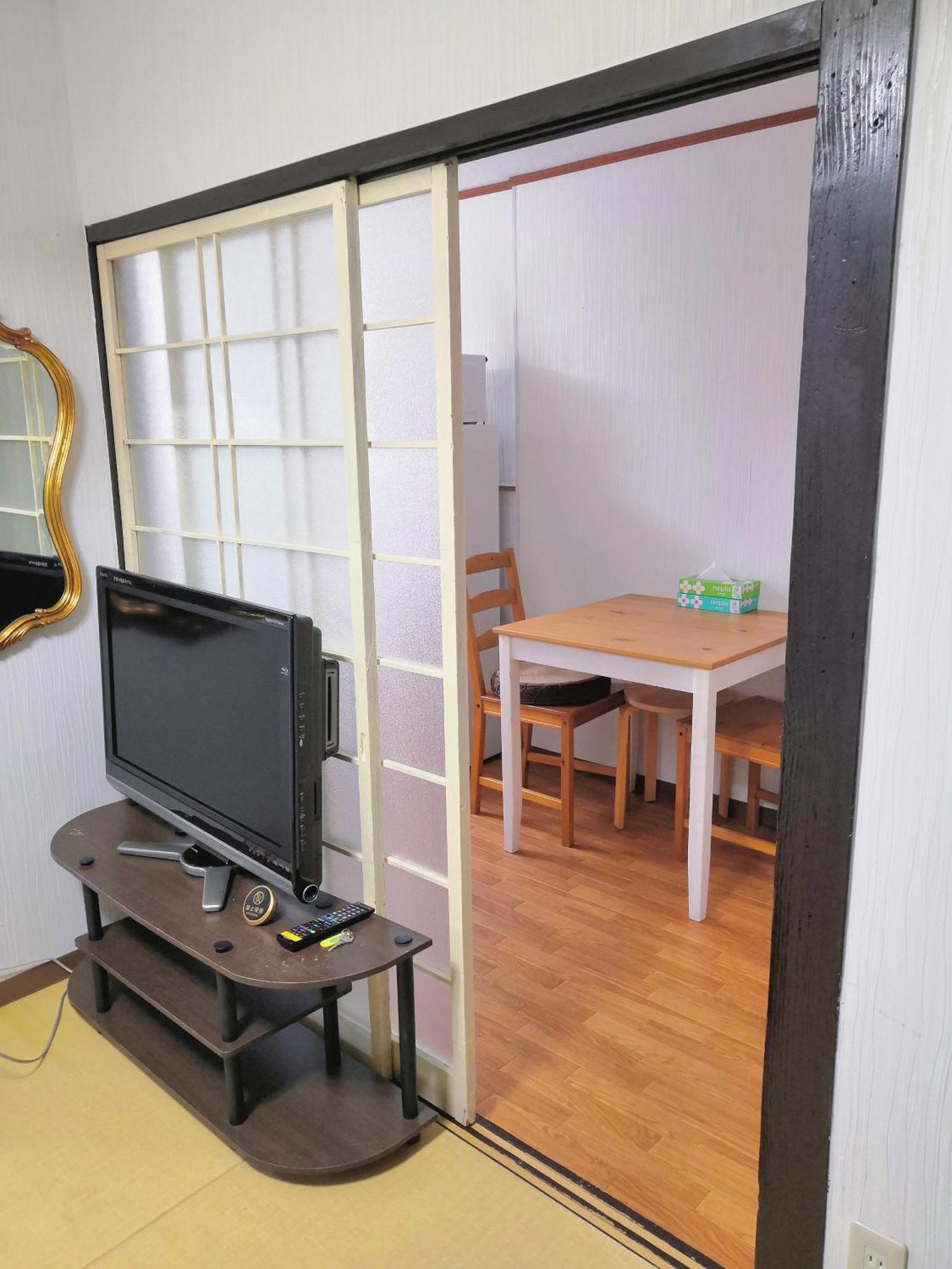 Nippori Osaka Nishi-Tengachaya Guesthouse西天下茶屋アパートメント Buitenkant foto